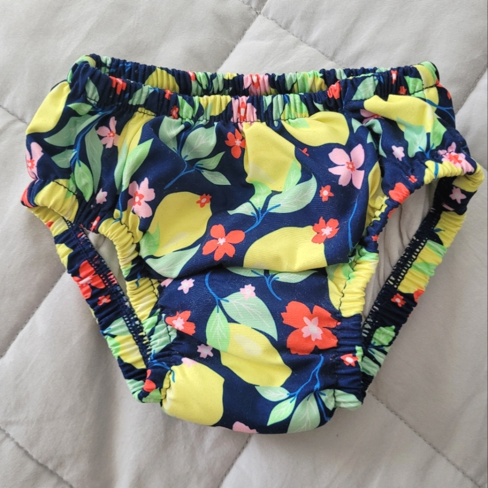 🚨3/10 Adorable Lemon Reusable Swim Diaper